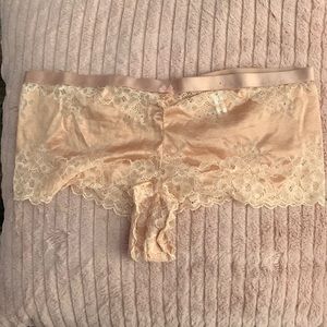 Torrid curve underwear size 2